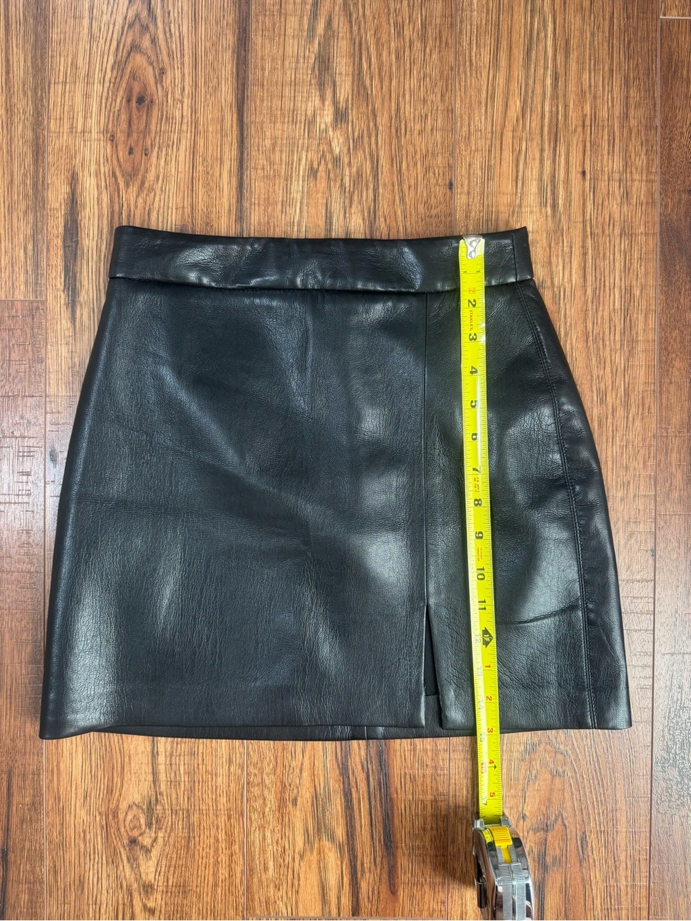Aritzia Wilfred Tempest Vegan Leather Skirt - Picture 4 of 8